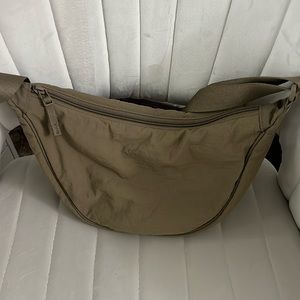 UNIQLO Crescent Bag